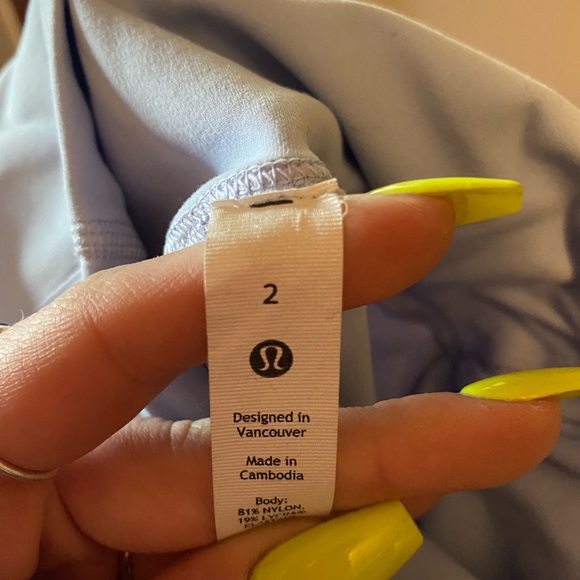 Very light purple lulu lemon leggings - Picture 4 of 4